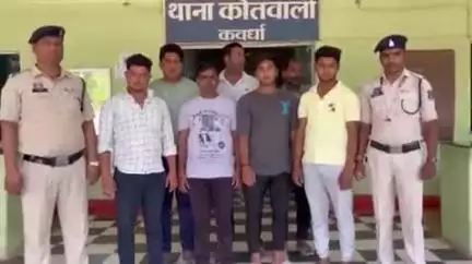 कवर्धा: संदिग्ध बाहरी व्यक्तियों के खिलाफ सर्चिंग अभियान तेज, कवर्धा पुलिस ने 07 संदिग्धों को हिरासत में लिया, पूछताछ जारी