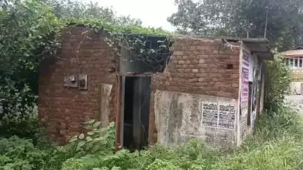 விளவங்கோடு: சங்கரன்கடவு பகுதியில் விபத்தை ஏற்படுத்தும் பாழடைந்த கட்டடத்தை அப்புறப்படுத்த பொதுமக்கள் கோரிக்கை #localissue