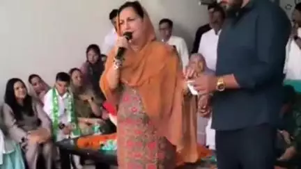 करनाल: चार चमन में इनेलो की प्रदेश महिला प्रभारी सुनैना चौटाला ने महिला सम्मेलन को संबोधित किया