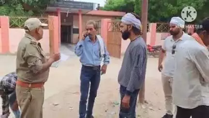 फिरोज़ाबाद: गांव नगला उमर में मोहब्बत में नाकाम होने पर प्रेमी-प्रेमिका ने जहर खाकर दी जान, पुलिस मामले की जांच में जुटी