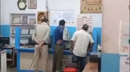 शिवपुरी नगर: गुरुद्वारा स्थित जैन टेलीकॉम की दुकान में चोरी, चोर गल्ले से एक लाख से ज़्यादा नक़दी ले उड़े