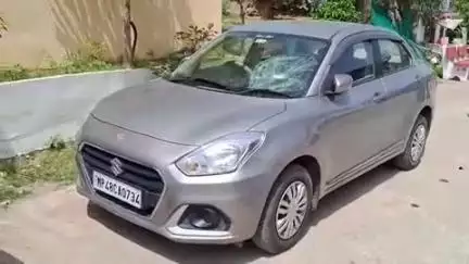 बैतूल नगर: विनोबा नगर में वाहनों में तोड़फोड़, 18-20 कारों के शीशे तोड़े