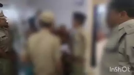 विदिशा नगर: राजा भैया कॉलोनी में पड़ोसी ने की किशोरी से छेड़छाड़, परिवार ने IG से न्याय मांगा