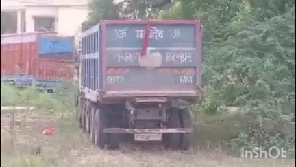 लालगंज: खीरो थाना क्षेत्र के शास्त्री नगर ब्लॉक के पास तेज रफ्तार डंपर ने मोटरसाइकिल सवार को मारी जोरदार टक्कर, मौके पर हुई मौत