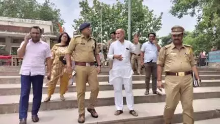 कन्नौज: महादेवी घाट पर दशहरा को होगा बड़ा गंगा स्नान, प्रशासन तैयारियों में जुटा