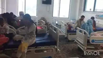 मंडी: मंडी के मातृ शिशु अस्पताल में मरीजों की परेशानी, बाल रोग वार्ड में फर्श मरम्मत के दौरान धूल-मिट्टी से जूझ रहे मरीज