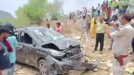 रामपुर: बेलाव नहर पथ में बाइक और मारुति की जोरदार टक्कर में तीन बाइक सवार घायल, पीएचसी में इलाज जारी