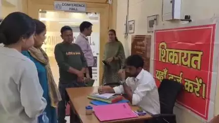 रुद्रप्रयाग: मुख्य विकास अधिकारी राजेंद्र सिंह रावत की अध्यक्षता में तहसील सभागार में तहसील दिवस का किया गया आयोजन
