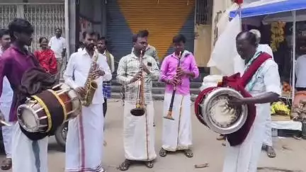 சூளகிரி: முத்தமிழறிஞர் கருணாநிதியின் 102 வது பிறந்தநாளை பேரிகையில் Y.பிரகாஷ் MLA முன்னிலையில் வெகு விமர்சையாக கொண்டாடிய திமுகவினர்