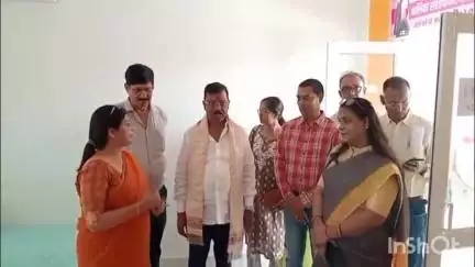 पतरातू: बड़कागांव विधायक ने पीवीयूएनएल गर्ल एम्पावरमेंट मिशन कैम्प का दौरा किया, बालिकाओं से की बातचीत