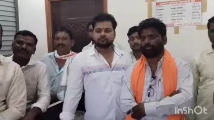 अंजनगाव सुर्जी: न.प.कंत्राटी सफाई कामगारांचे कामबंद आंदोलन; जुना बस स्टँड येथे सचिन गावंडे यांनी घेतली पत्रकार परिषद #Jansamasya