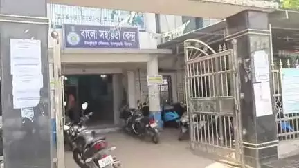 রামপুরহাট ১: রামপুরহাট পুরসভার অধীন শ্রীফলা মোড় থেকে সুন্দিপুর মোড় পর্যন্ত দীর্ঘদিন থেকে সংস্কারের অভাবে বেহাল  #jansamasya