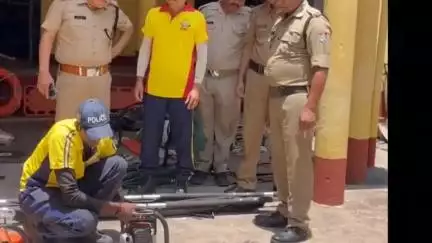 धारचूला: थाना बलुवाकोर्ट पुलिस ने एसडीआरएफ के सहयोग से आपदा उपकरणों का प्रशिक्षण व मॉक ड्रिल का आयोजन किया
