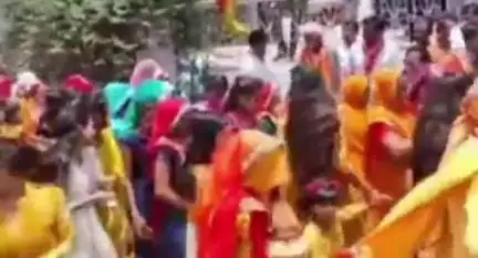 सीहोर: जिले के ग्राम सौंठी में महायज्ञ का आयोजन, कलश यात्रा में बड़ी संख्या में श्रद्धालु व जनप्रतिनिधि हुए शामिल