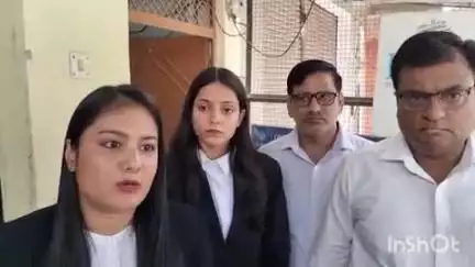 औरैया: दिबियापुर कस्बा के औरैया रोड पर नकली पाइप बेचने वाली दुकान का भंडाफोड़, दिल्ली कोर्ट के आदेश पर छापेमारी