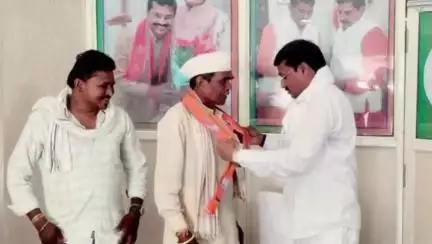 निवाली: निवाली भाजपा मंडल क्षेत्र के जनपद सदस्य ने भाजपा विधायक के समक्ष सदस्यता ग्रहण की