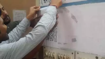 डीग: CHC डीग में मरीजों के ओपीडी रजिस्ट्रेशन के लिए लगाया गया क्यूआर कोड, लंबी लाइन से मिलेगी राहत
