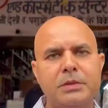 मुंडावर: मुंडावर कस्बे में स्वास्थ्य विभाग की टीम ने नशीली दवाई मिलने पर मेडिकल स्टोर को किया सील