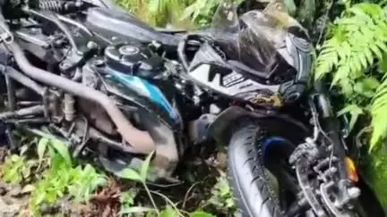 സുൽത്താൻബത്തേരി: മീനങ്ങാടി പന്നിമുണ്ടയിൽ ഉണ്ടായ വാഹനാപകടത്തിൽ ദമ്പതികളായ രണ്ടുപേർക്ക് പരിക്ക്