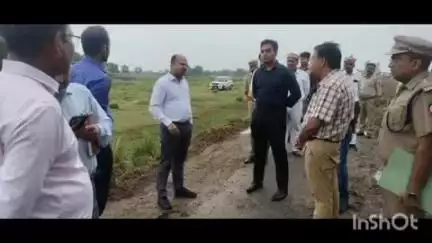 बलरामपुर: जिलाधिकारी ने सुवाव नदी के विभिन्न बिंदुओं का लिया जायजा, जीर्णोद्धार और सुंदरीकरण के संबंध में दिए दिशा निर्देश