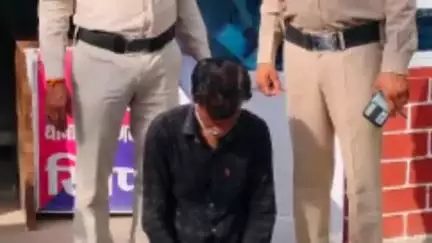 देवास नगर: औद्योगिक थाना क्षेत्र में घर में घुसकर मारपीट करने वाला एक आरोपी गिरफ्तार, दो नाबालिग हिरासत में