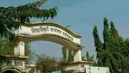 यवतमाळ: खाजगी इंग्रजी शाळांमधील अपात्र शिक्षक व संस्था चालकावर कारवाईची मनसे विद्यार्थी सेनेची जिल्हाधिकाऱ्यांकडे मागणी