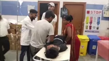 ओबरा: खुदवा मोड़ के पास बाइक अनियंत्रित होने से नाबालिग किशोर घायल