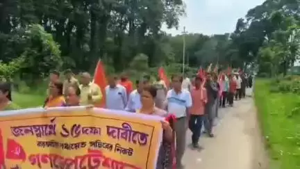 অমরপুর: জনস্বার্থে 15দফা দাবিতে মিছিল করে বারভাইয়া পঞ্চায়েত সচিবের কাছে গণডেপুটেশন দিল CPI(M)