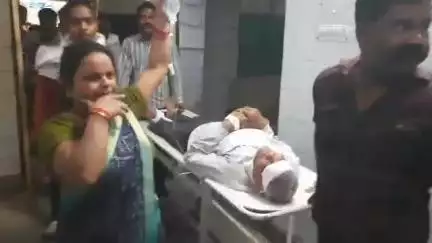 मुरैना नगर: पुरानी कलेक्ट्रेट के सामने ई-रिक्शा की टक्कर से वृद्ध रिटायर्ड स्वास्थ्य कर्मचारी घायल, अस्पताल में इलाज जारी