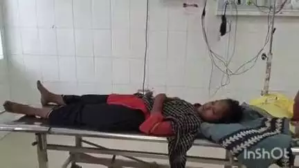 भभुआ: ऊंचीनर गांव में घरेलू विवाद में परिजनों ने पुत्री को डांटा, गुस्से में उसने खाली शीशे का टुकड़ा उठाया, इलाज के बाद रेफर