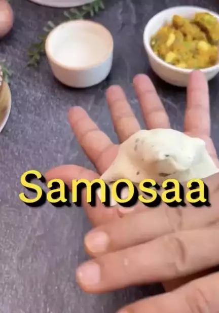 ‘पास्ता समोसा..पिज़्ज़ा समोसा’, इस जगह पर मिलते हैं 25+ तरह के समोसे