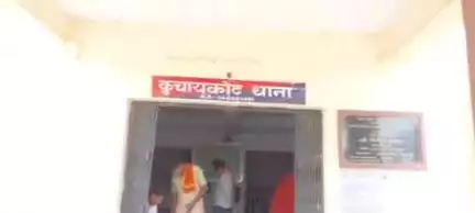 कुचायकोट: बलथरी चेकपोस्ट के पास पुलिस ने शराब के नशे में एक व्यक्ति को किया गिरफ्तार, न्यायिक हिरासत में भेजा