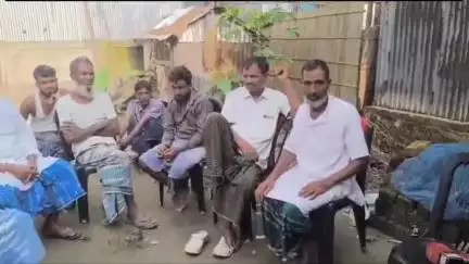 ধুবুৰী ভাগ: গৌৰীপুৰত বিদেশী নাগৰিকৰ সন্দেহত আটক কৰা ৰছুল উদ্দিন বেপাৰীৰ সন্ধান বিচাৰি হাহাকাৰ পৰিয়ালৰ