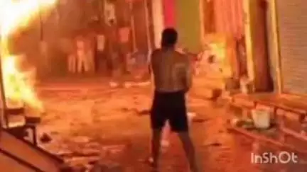 सलेमपुर: सलेमपुर कस्बे में दुकान में शॉर्ट सर्किट से लगी आग, लाखों का हुआ नुकसान
