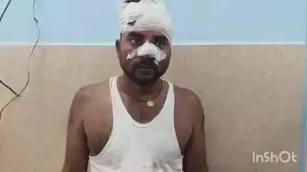 आरा: बहिरो लख पर पूर्व के विवाद में टेंपो चालक की घेरकर की गई पिटाई, घायल चालक को सदर अस्पताल में कराया गया भर्ती