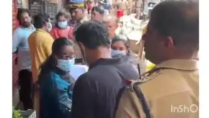 തിരുവനന്തപുരം: പാളയം കണ്ണിമേറ മാർക്കറ്റിലെ  കടകൾ ഒഴിപ്പിക്കുന്നതിനെതിരെ വ്യാപാരികളുടെ പ്രതിഷേധം #localissue
