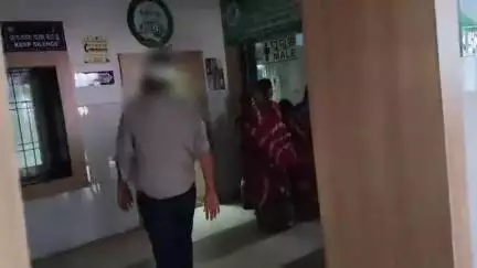 ଖଲ୍ଲିକୋଟ୍: ବିକ୍ରମପୁର ଗ୍ରାମରେ ଟାଟା ପାୱାର କର୍ମଚାରୀଙ୍କୁ ଆକ୍ରମଣ ଅଭିଯୋଗ
