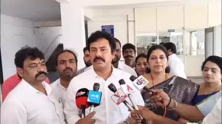విశాఖపట్నం: జూన్ 4న వైసీపీ చేపట్టే వెన్నుపోటు దినం కార్యక్రమాన్ని విజయవంతం చేయాలి: ఎమ్మెల్సీ వరుదు కళ్యాణి