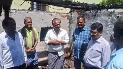 ಹನೂರು: ಪಿಜಿ ಪಾಳ್ಯ ಗ್ರಾಮ ಮನೆಯೊಂದಕ್ಕೆ ಆಕಸ್ಮಿಕ ಬೆಂಕಿ, ಭಾಗಶಃ ಮನೆ ಧ್ವಂಸ
 .