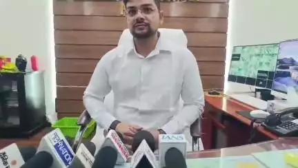 पूर्णिया पूर्व: पूर्णिया के नए जिलाधिकारी अंशुल कुमार ने किया पदभार ग्रहण, प्रेस को किया संबोधित