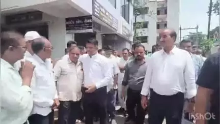 વાંસદા: ભાજપ દ્વારા વાસદા મંડળના નવા કાર્યાલય નું ઉદઘાટન તાલુકા કચેરીની બાજુમાં સાંસદ ધવલ પટેલની હાજરીમાં કરવામાં આવ્યું