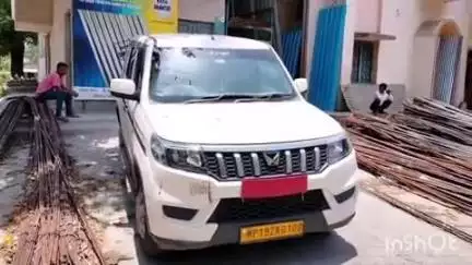 बैकुंठपुर: दिल्ली से आई जांच टीम ने बैकुंठपुर के व्यापारी के यहां मारी दस्तक, कई घंटे तक चली जांच