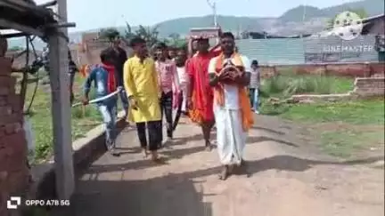 साहिबगंज: गंगोता टोला अंबाडीहा में 3 से 12 जून तक श्रीमद भागवत कथा को लेकर निकाली गई शोभा यात्रा