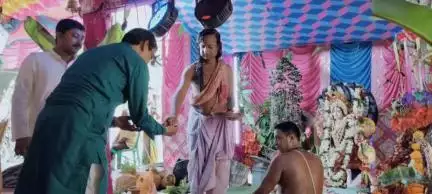 পটাশপুর ১: বড়হাট কার্পেন্টার যুব সংঘের উদ্যোগে আয়োজিত মনসা মায়ের পুজো, উপস্থিত তৃণমূলের ব্লক সভাপতি