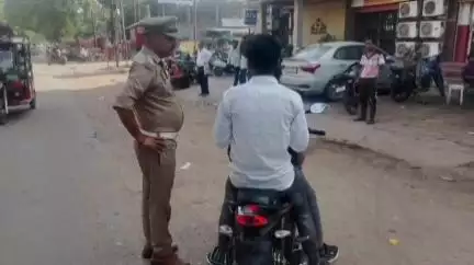 ललितपुर: यातायात पुलिस ने चलाया चेकिंग अभियान, लोगों को किया जागरूक