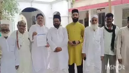 उरई: उरई के AIMIM पार्टी के लोगों ने आगामी ईद के पर्व को लेकर चार सूत्री मांगों का जिला प्रशासन को सौंपा ज्ञापन