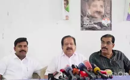 നിലമ്പൂർ: ഉപതെരഞ്ഞെടുപ്പ് ഫലം വരുമ്പോൾ സർക്കാർ കാവൽ സർക്കാരായി മാറുമെന്ന് രമേശ് ചെന്നിത്തല എം.എൽ.എ നിലമ്പൂർ കോൺഗ്രസ് ഓഫീസിൽ പറഞ്ഞു