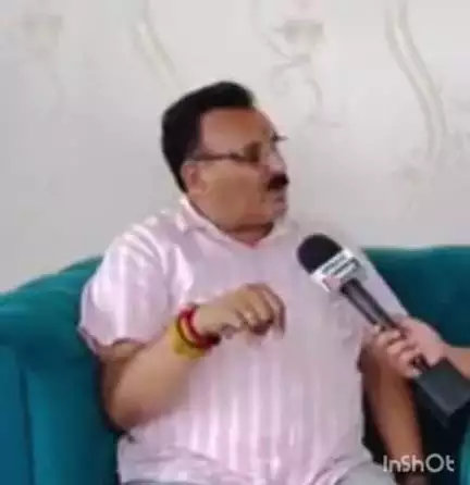 बल्ह: डडौर वार्ड में ₹15 लाख की राशि अटकी, विधायक इंद्र सिंह गांधी ने दी चेतावनी, जनता विकास का हक मांगना जानती है