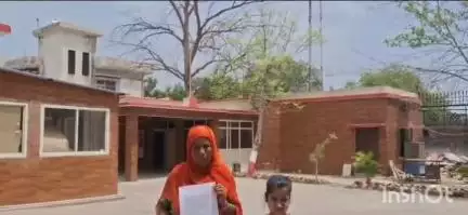 उरई: उरई कोतवाली क्षेत्र की महिला ने पुलिस कर्मियों पर मारपीट का आरोप लगाया, SP से की शिकायत