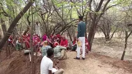 आज महत्वपूर्ण जानकारी इन पांच विषय पर दी ✅
आज गांव 👉 मुण्डार मैं विषय: सुरक्षित और स्मार्ट वित्तीय जीवन के 5 महत्वपूर्ण